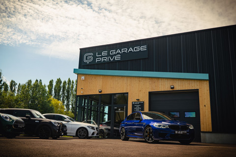 LE GARAGE PRIVE